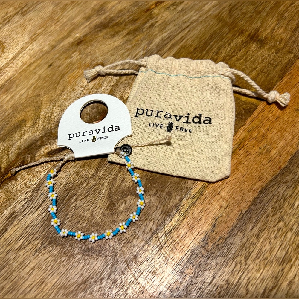 Pura Vida Daisy Beaded Bracelet NWT